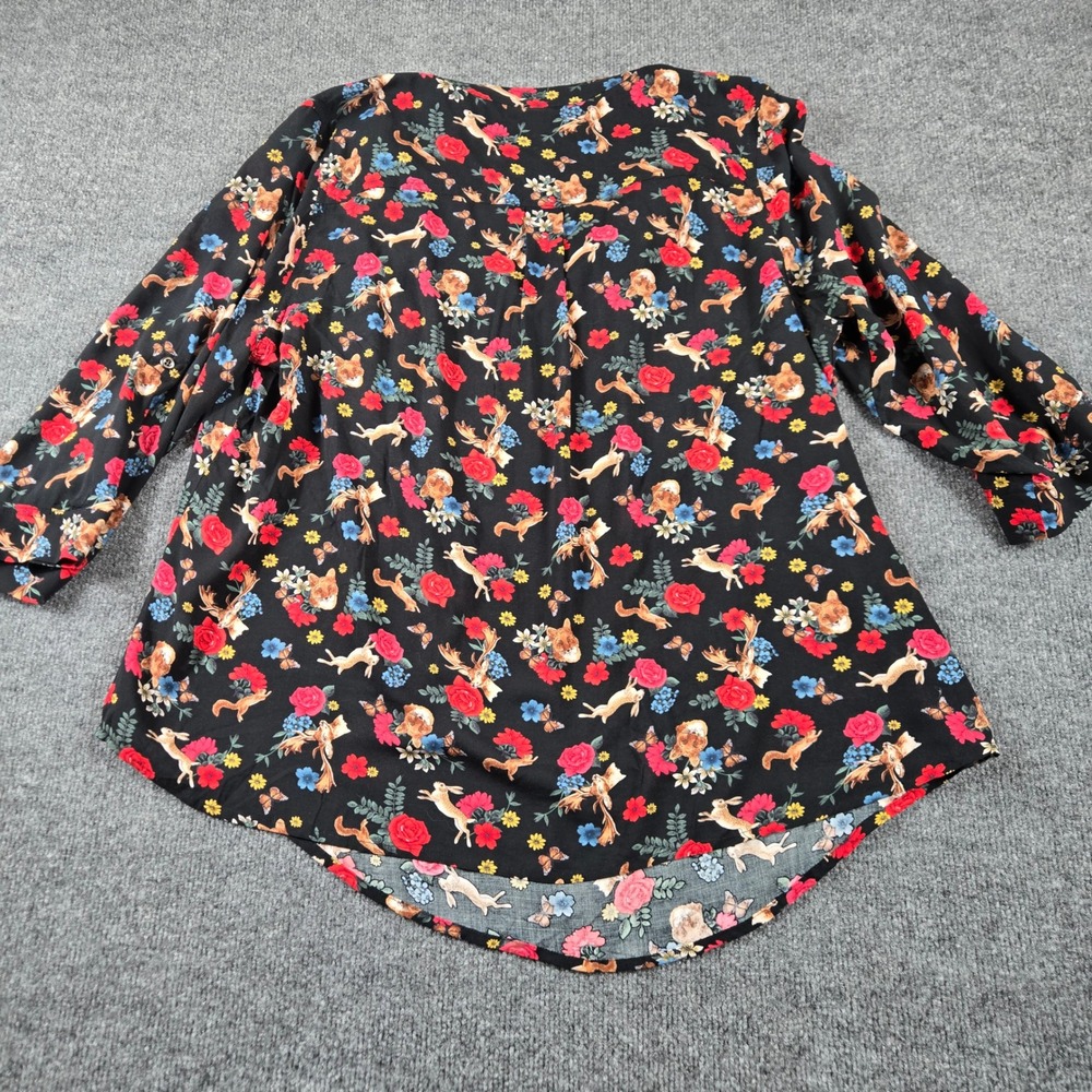 Torrid Harper Blouse Womens 2 Black Woodland Fox Deer Floral Rayon V-Neck Top